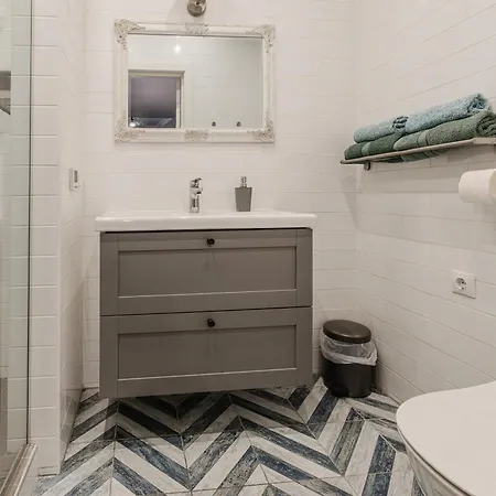 Grand דירה ריגה